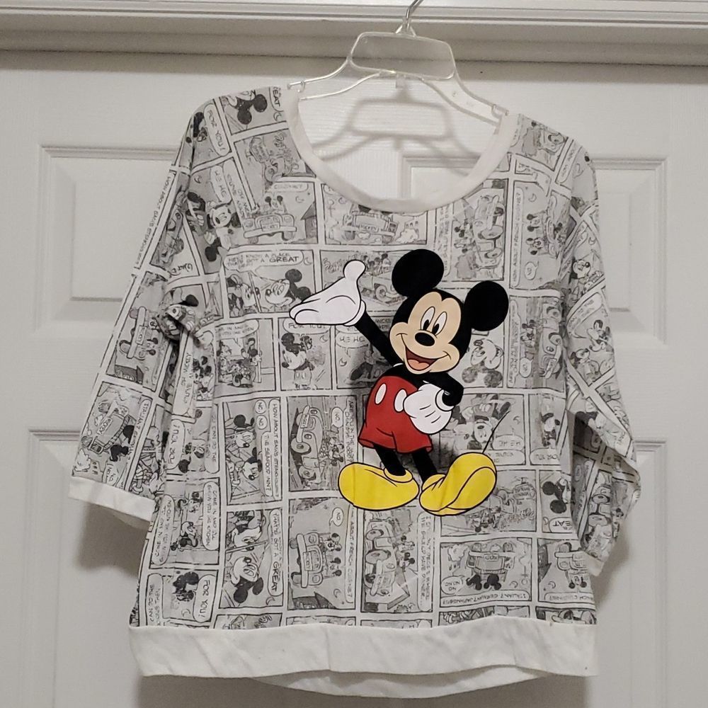 DISNEY Mickey Mouse comic print pull over t